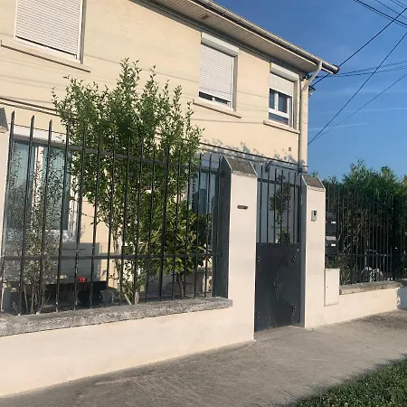 Magnifique F2 Aeroport D Orly Apartment *